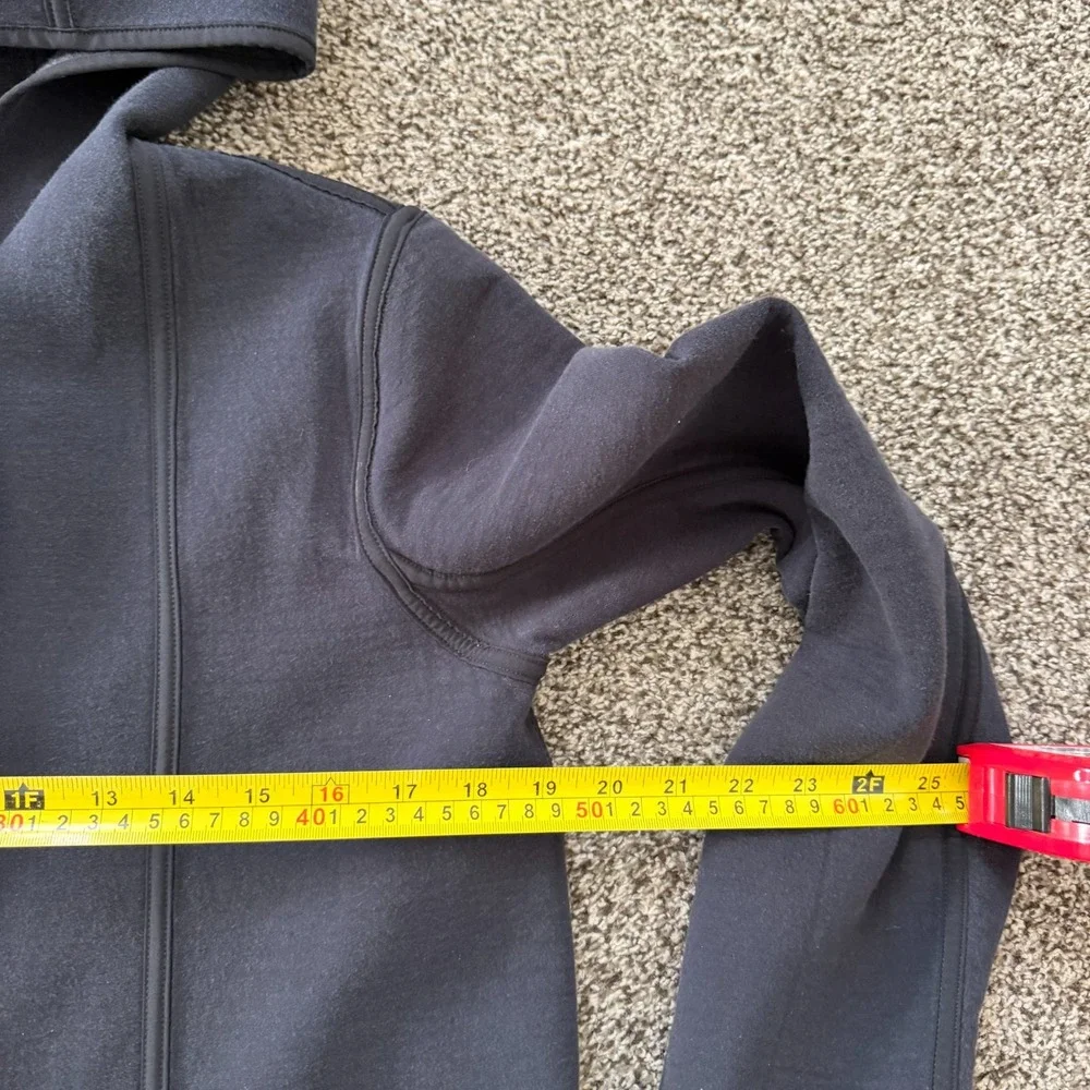 Lululemon City Bound Reversible Hooded Wrap Jacket Women's Small Black Gray